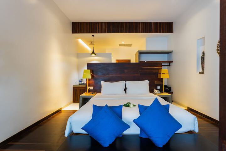 Room 84 of 169