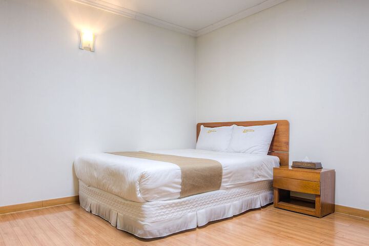 Room 22 of 47
