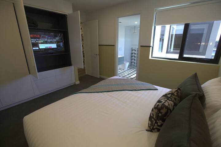 Room 10 of 66