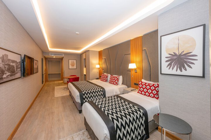 Room 7 of 61