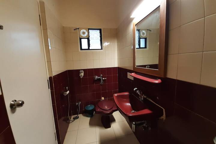 Room 29 of 48