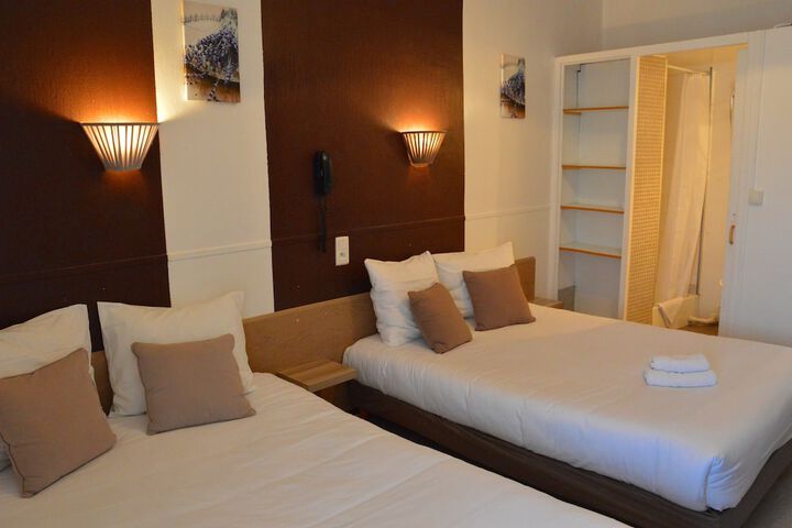 Room 14 of 33