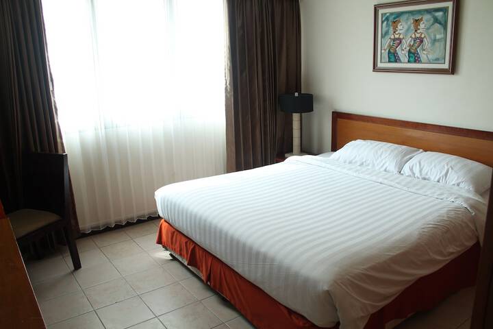 Room 8 of 88
