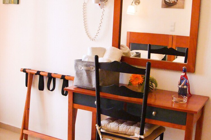 Room 12 of 39