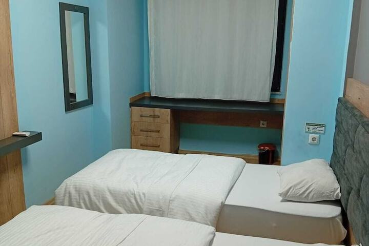 Room 16 of 24