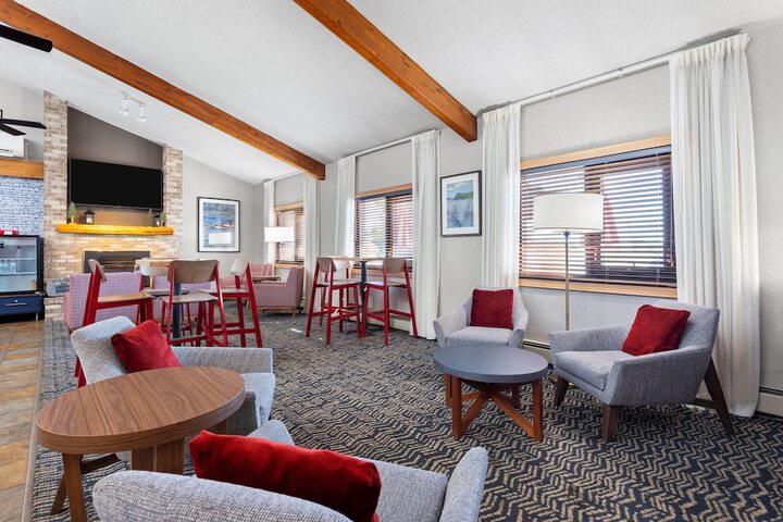 Hotel Interior 8 of 72