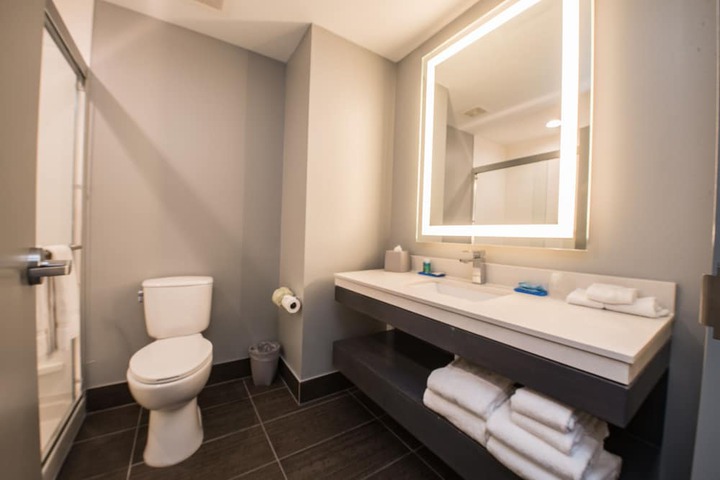 Bathroom amenities