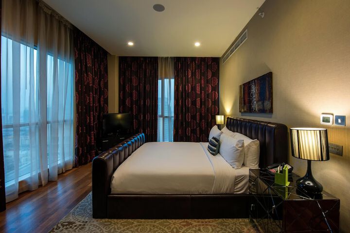Room 73 of 179