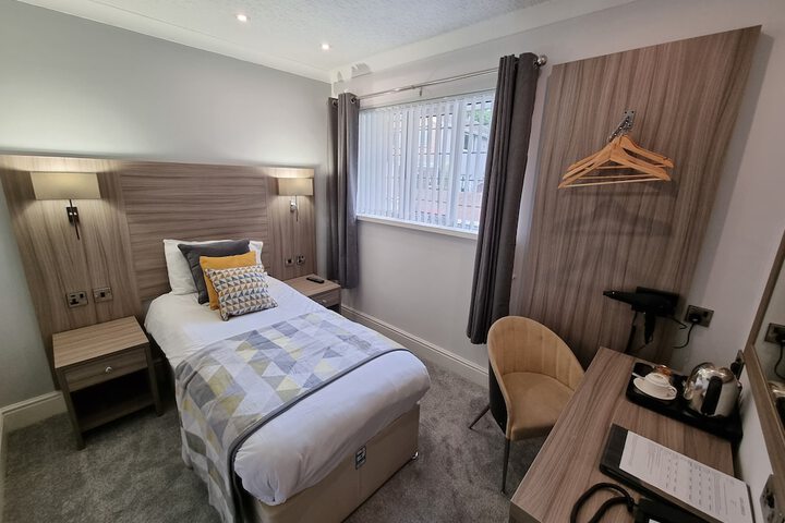 Room 13 of 75