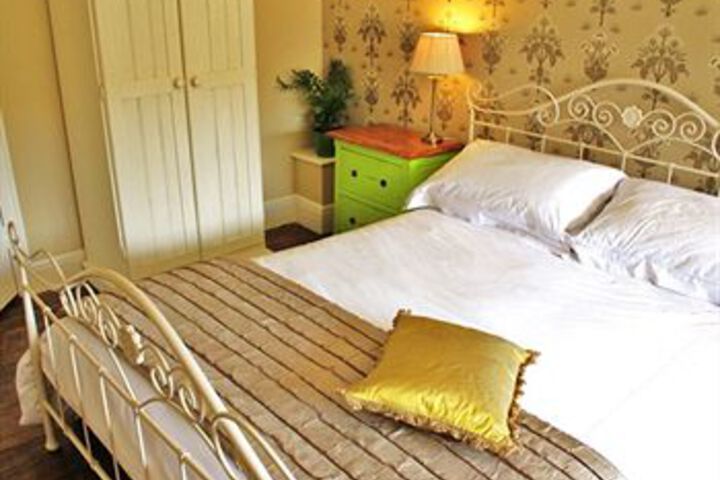 Room 14 of 23