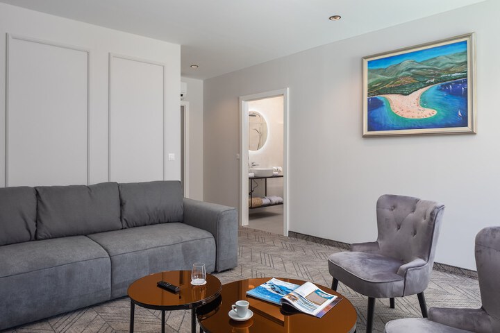 Room 15 of 71