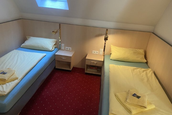 Room 5 of 23