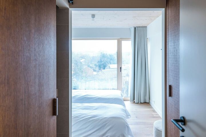 Room 3 of 25