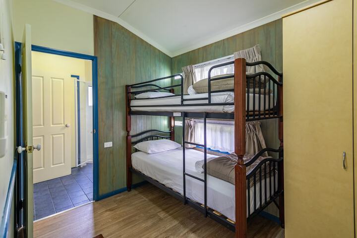 Room 12 of 126