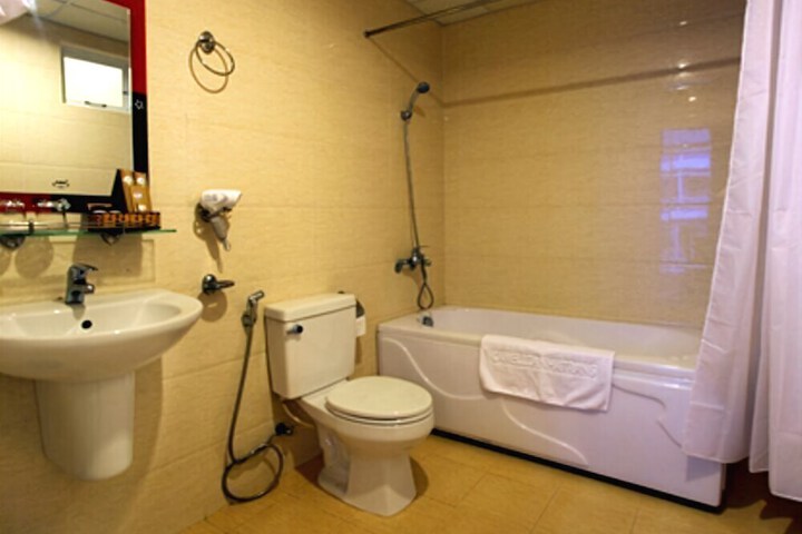 Photo 10