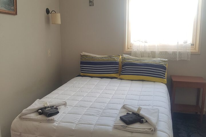 Room 6 of 27