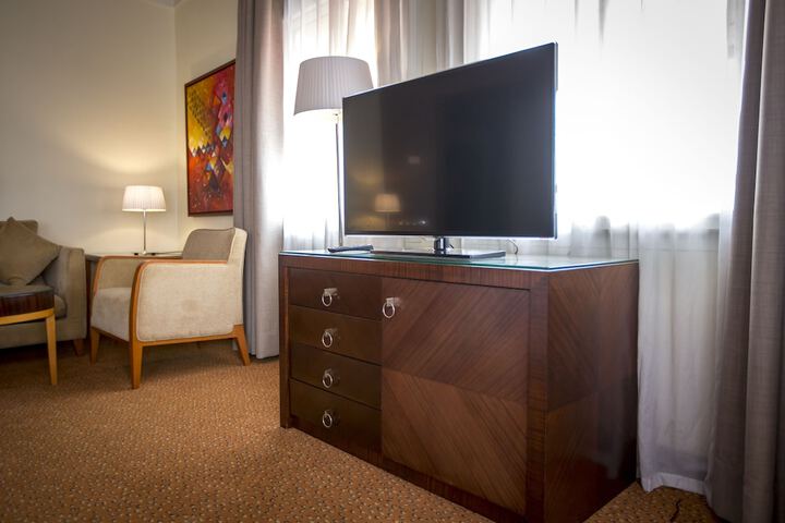 Room 17 of 60
