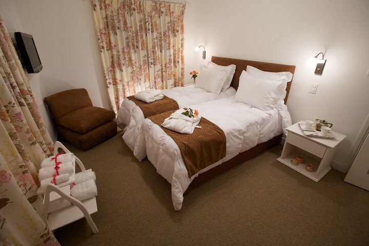 Room 2 of 69