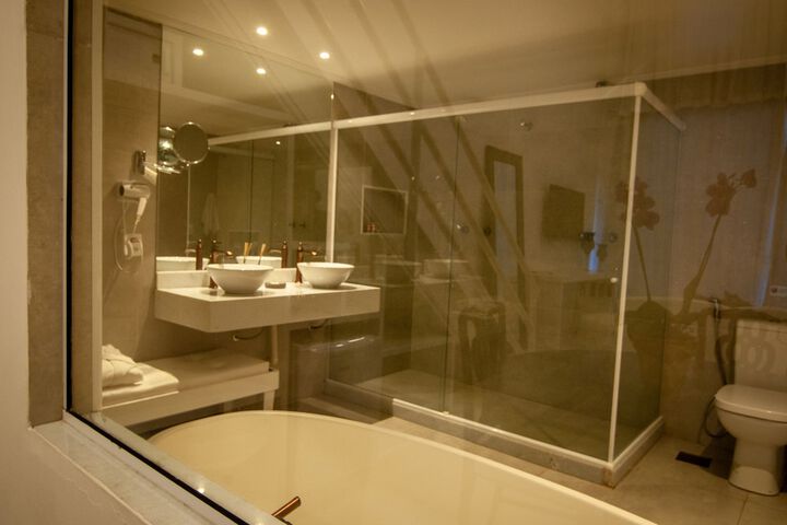 Room 41 of 73