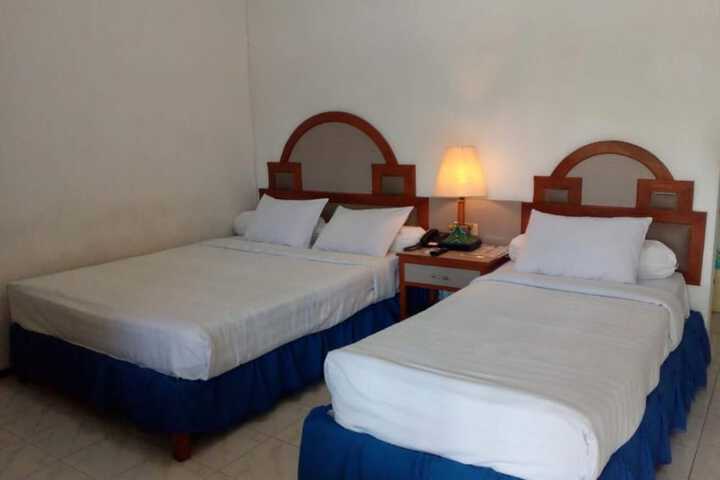 Room 4 of 42