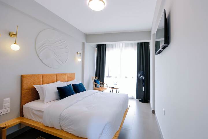 Room 32 of 61