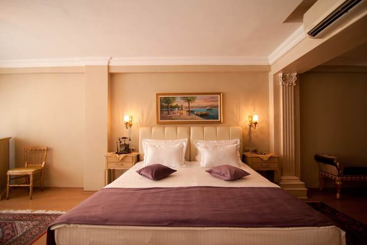 Room 11 of 49