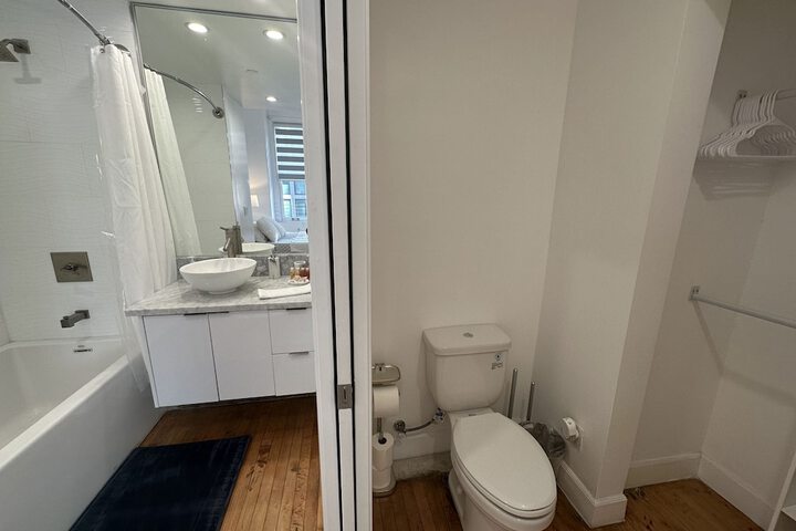 Room 324 of 516