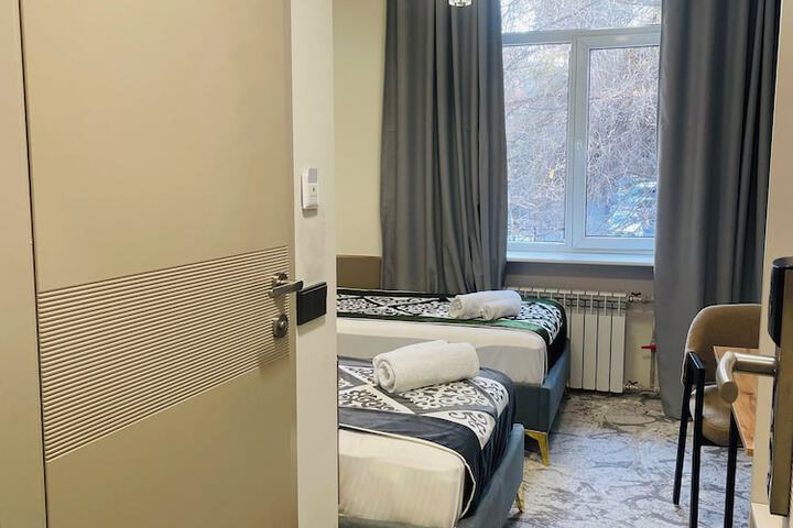 Room 27 of 127