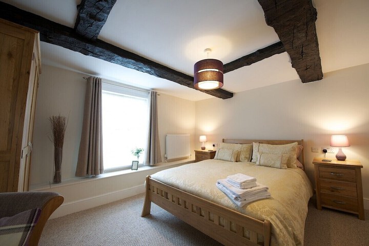 Room 9 of 26