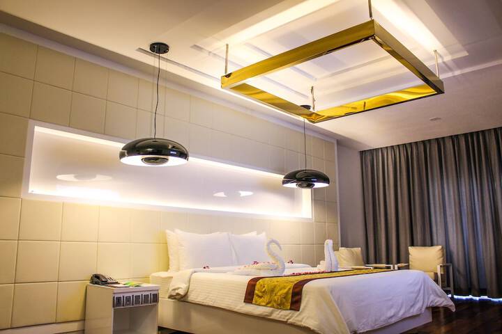 Room 10 of 46