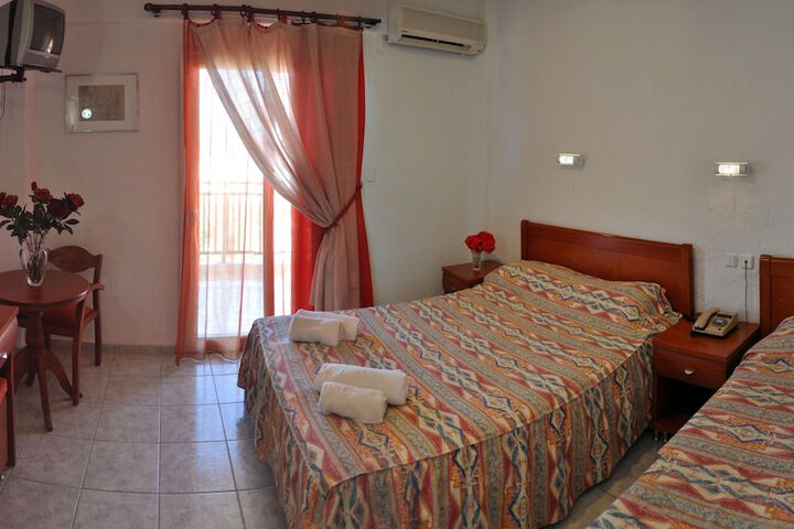 Room 7 of 35