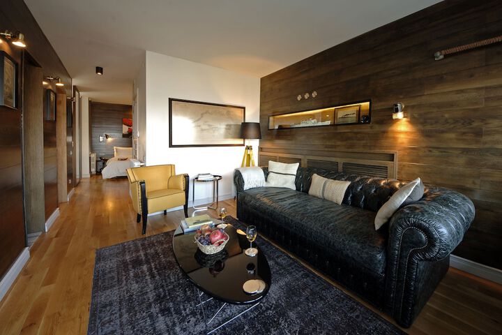 Room 27 of 54