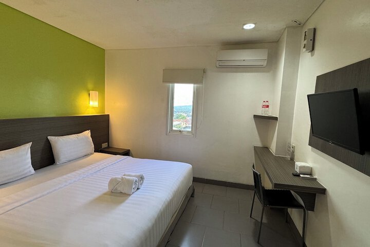 Room 17 of 49
