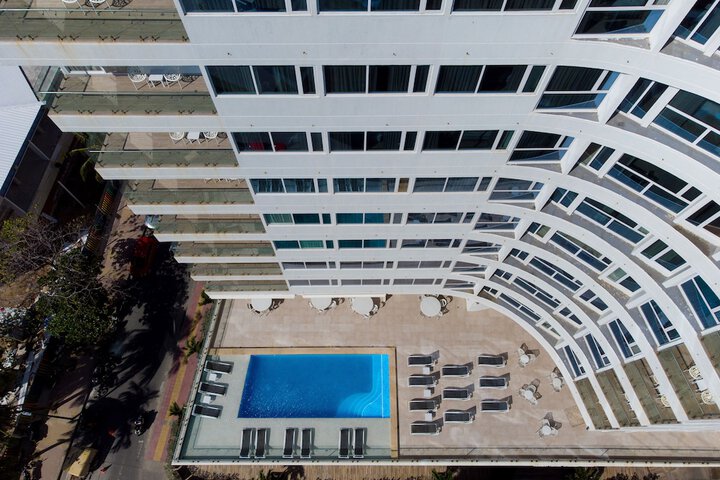Hotel 84 of 87