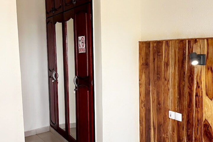 Room 2 of 14