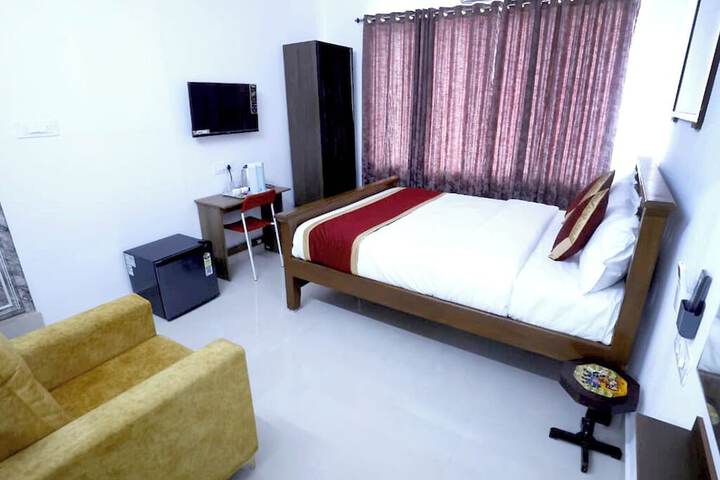 Room 4 of 50