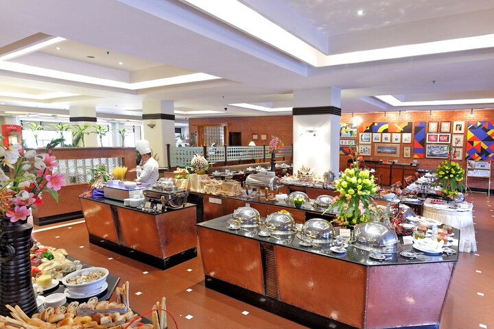 Dining 117 of 133