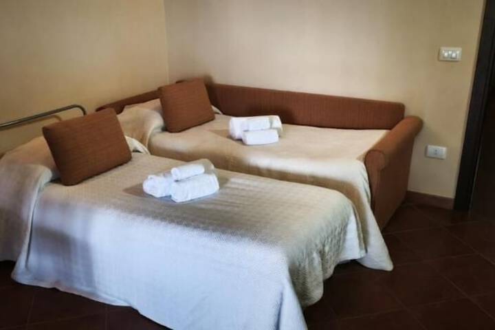 Room 18 of 53