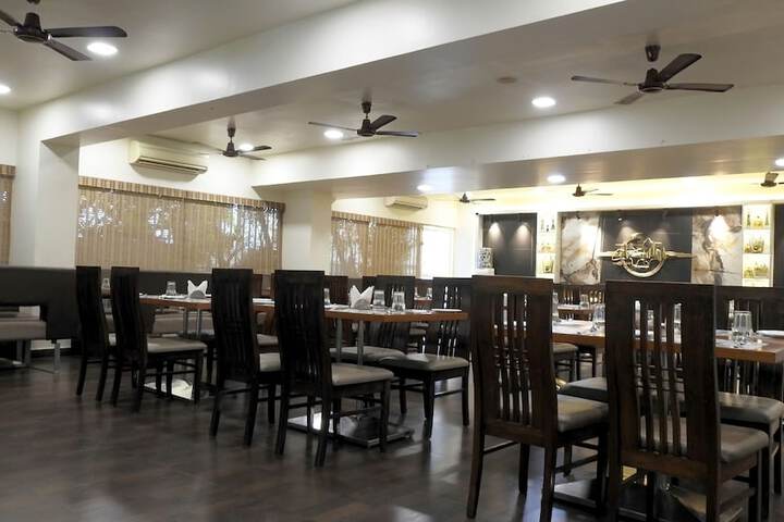 Dining 57 of 68