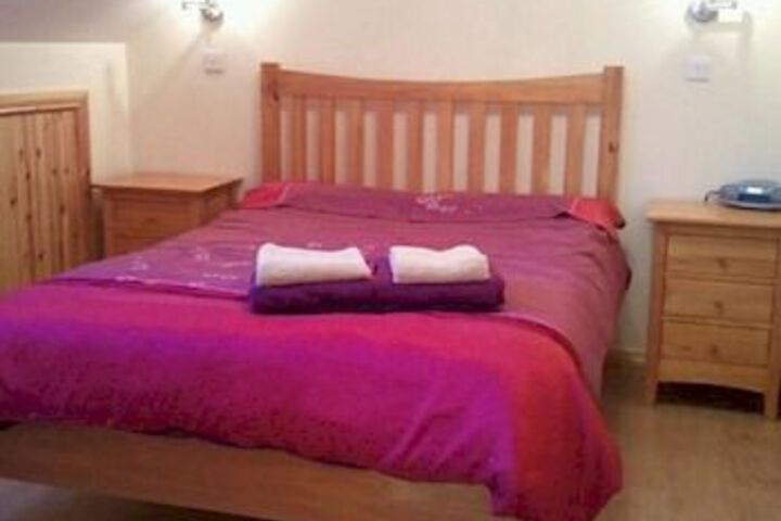 Room 3 of 7