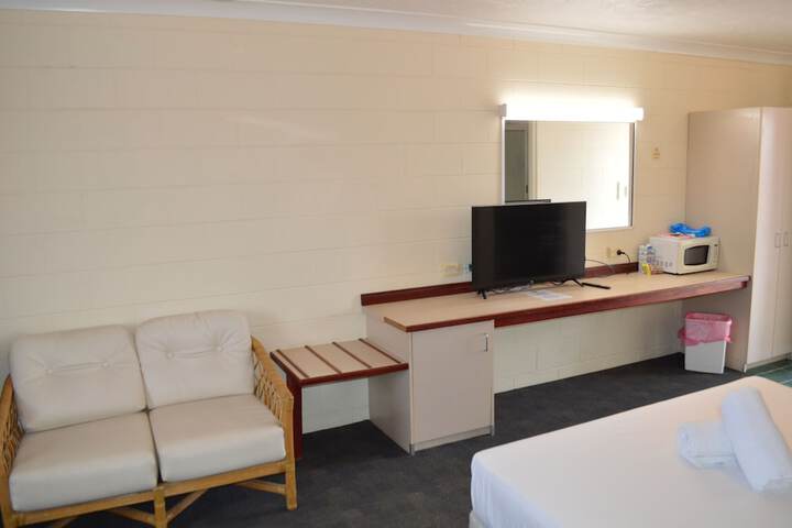 Room 6 of 88