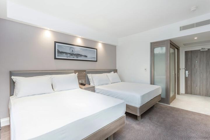 Room 22 of 69