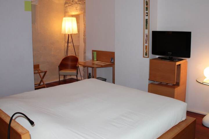 Room 6 of 47