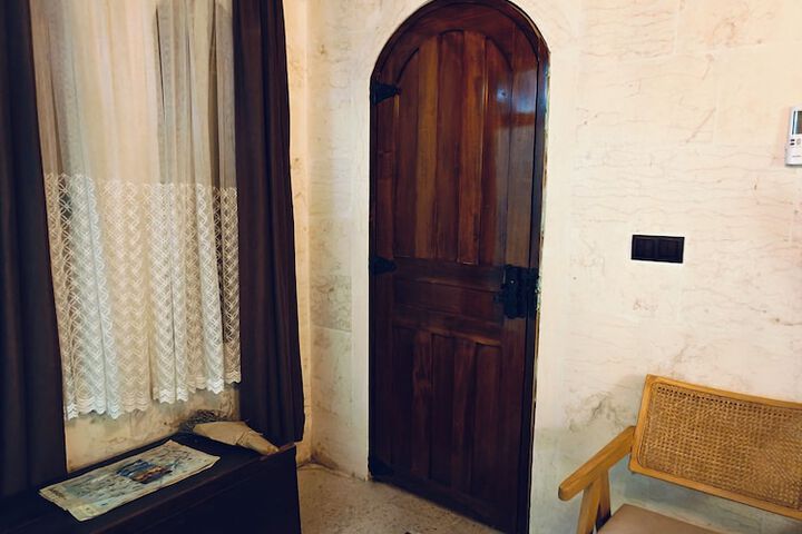 Room 30 of 88