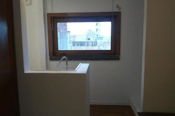Room 5 of 6
