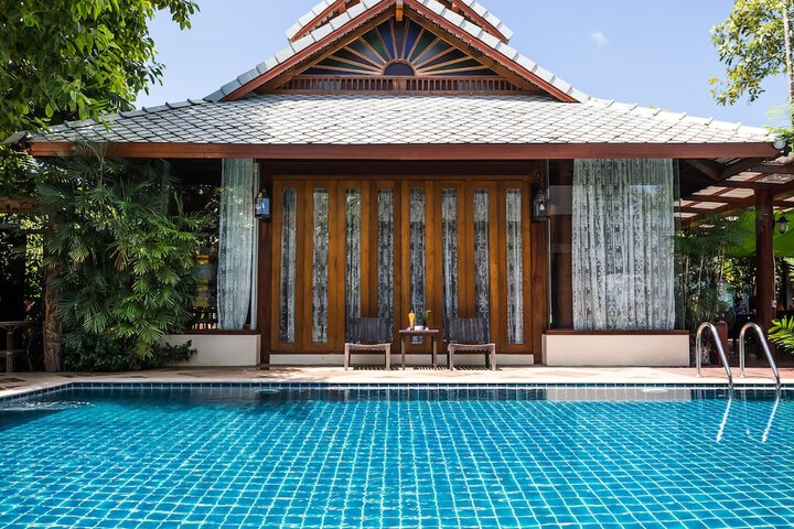 Pools & Facilities