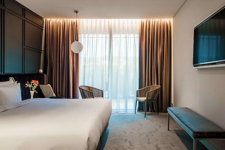 Room 21 of 280