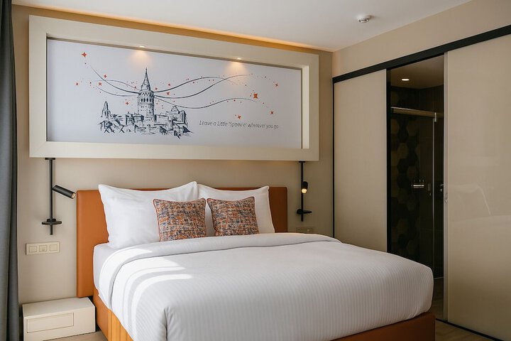 Room 12 of 38