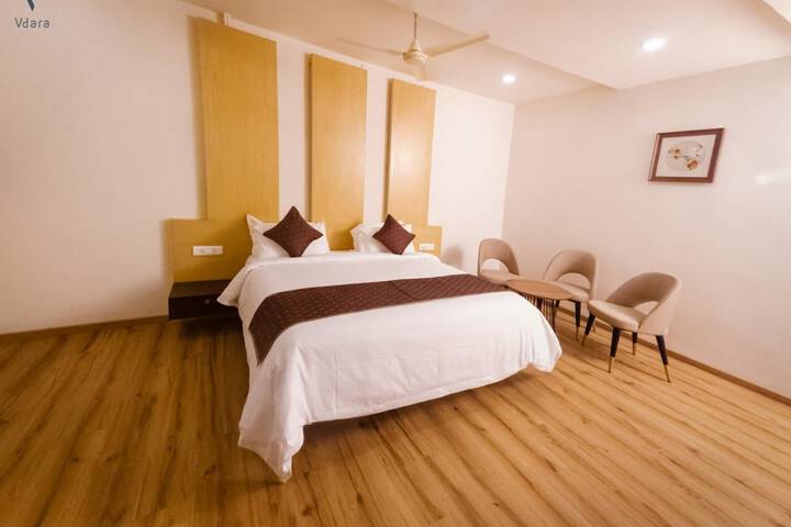 Room 12 of 38