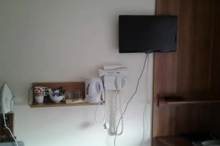 Room 3 of 12